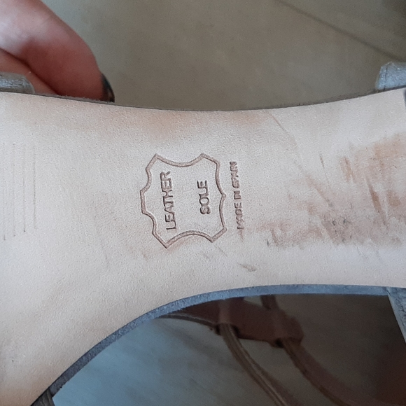 Stuart weitzman grey heels size 7 - Picture 2 of 12